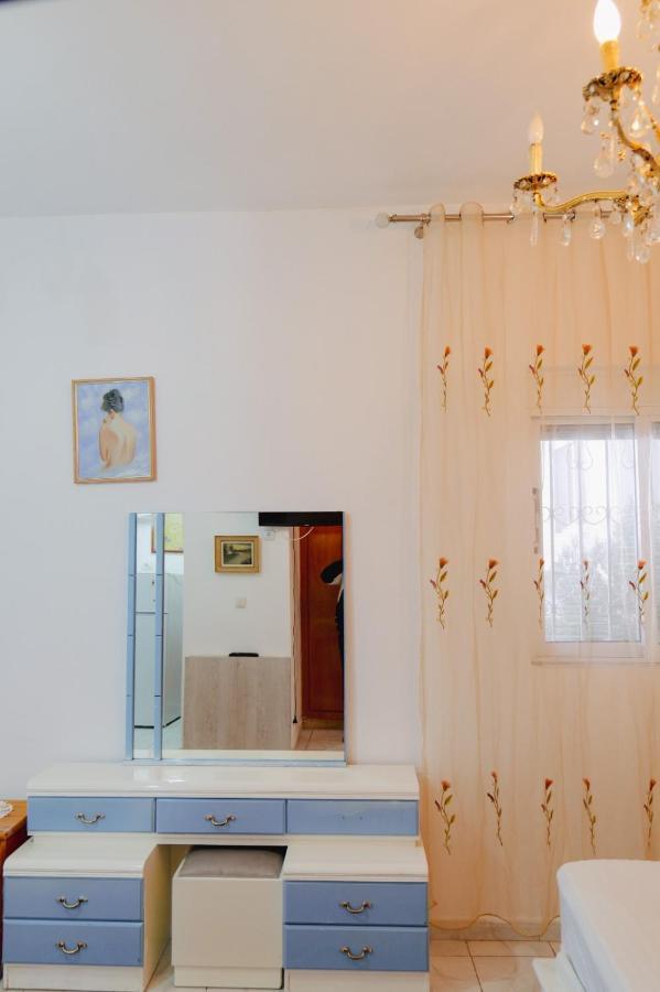 Seferi'S Apartament Apartment ซารานเดอ ภายนอก รูปภาพ